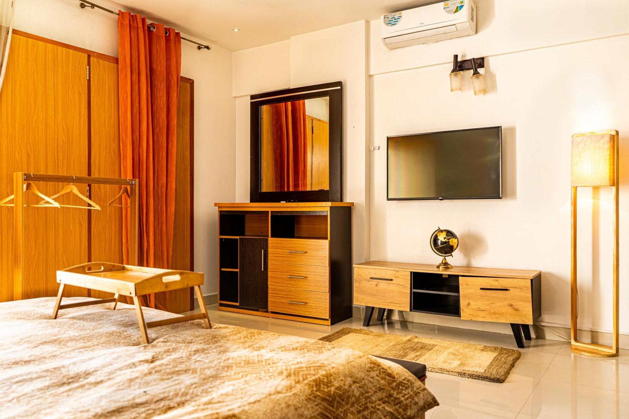 Chambres Meublees Avenue Cheikh Anta Diop Dakar Eksteriør billede