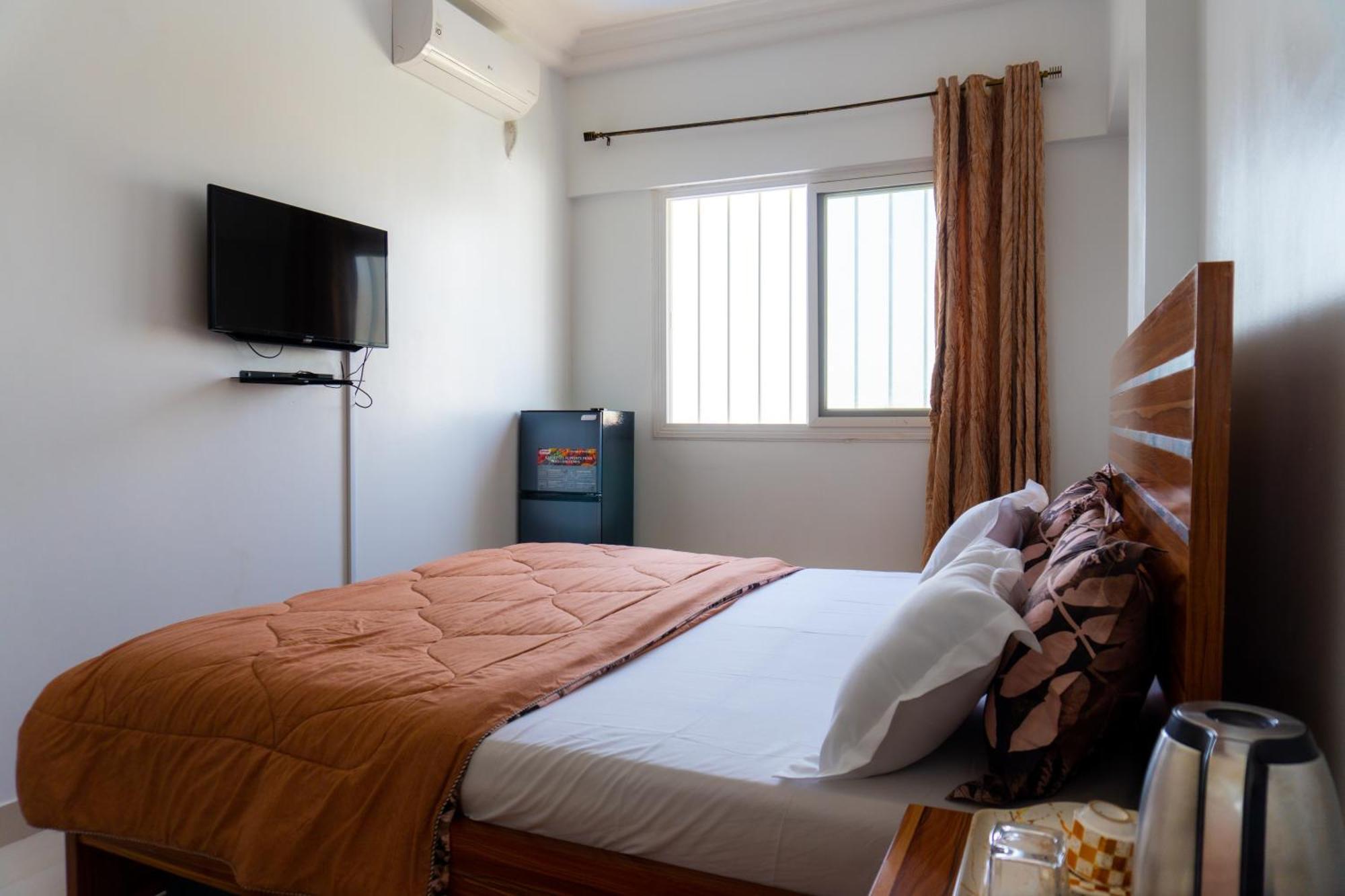 Chambres Meublees Avenue Cheikh Anta Diop Dakar Eksteriør billede